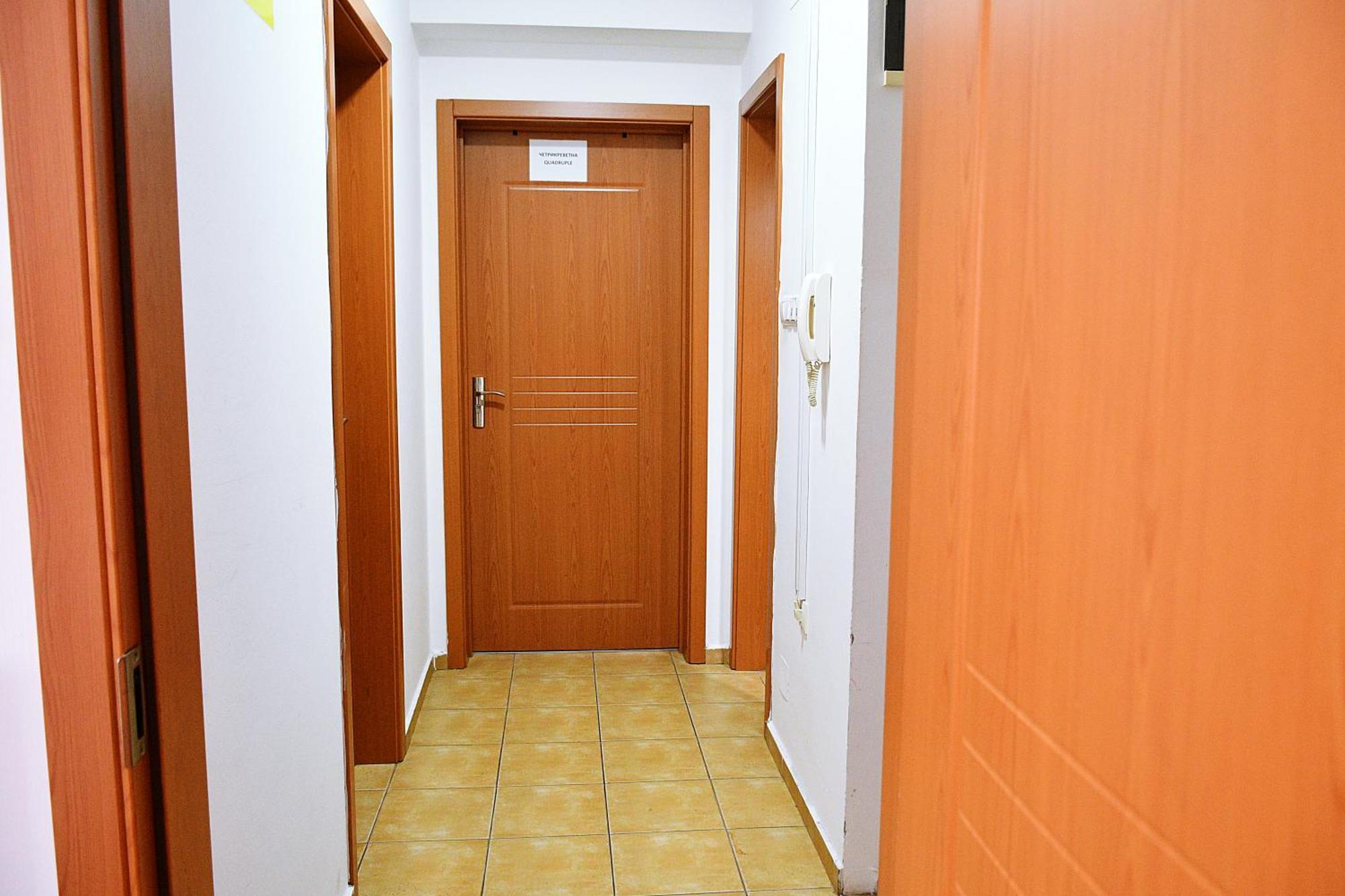 Guest House Sani Скоп'є Екстер'єр фото