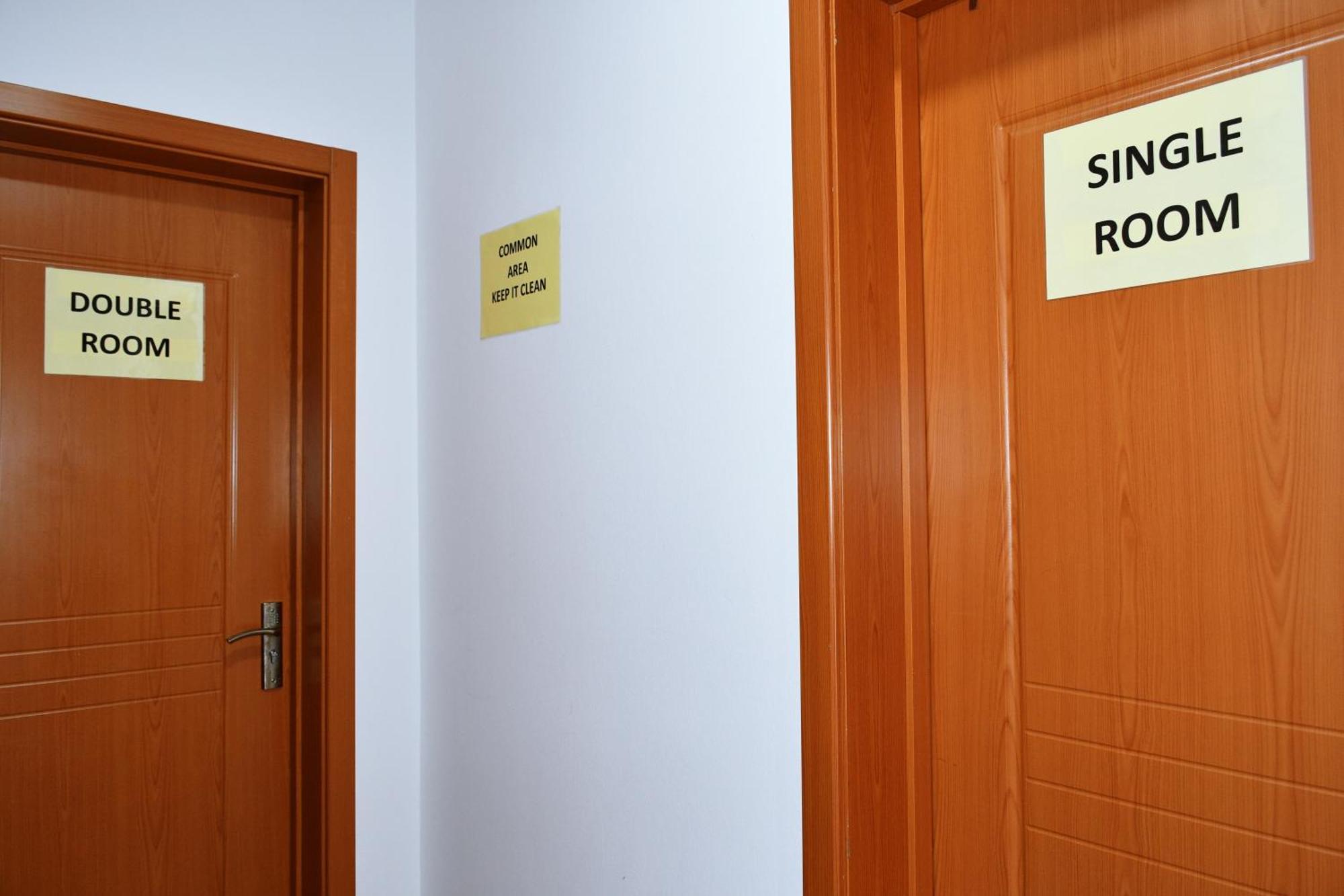 Guest House Sani Скоп'є Екстер'єр фото