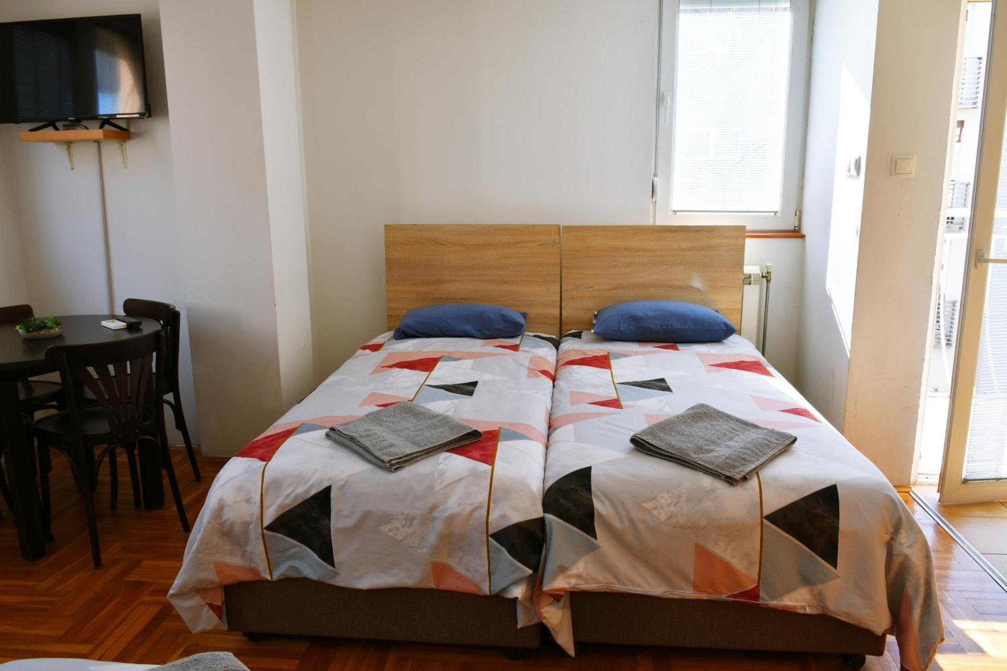 Guest House Sani Скоп'є Екстер'єр фото