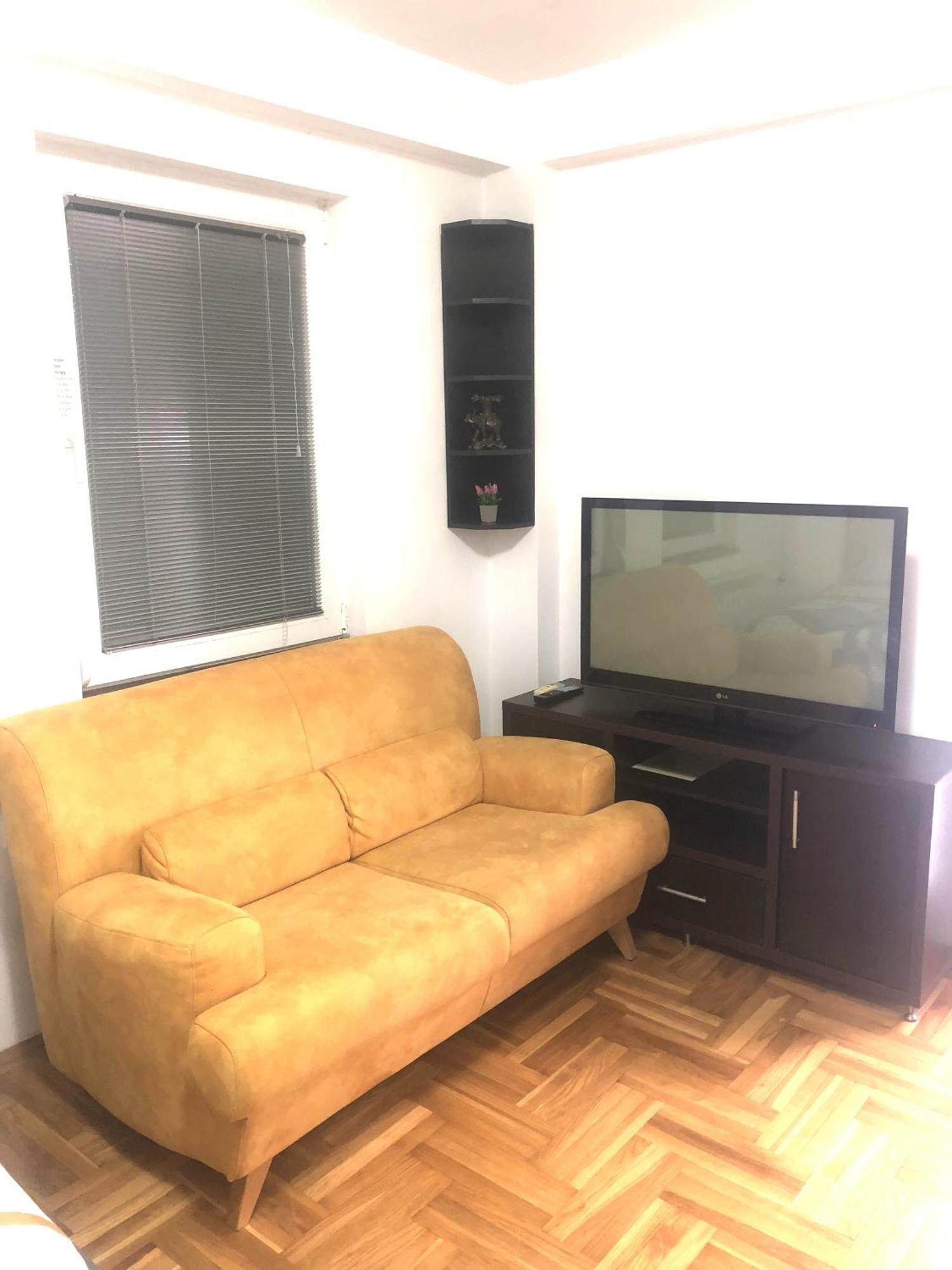 Guest House Sani Скоп'є Екстер'єр фото