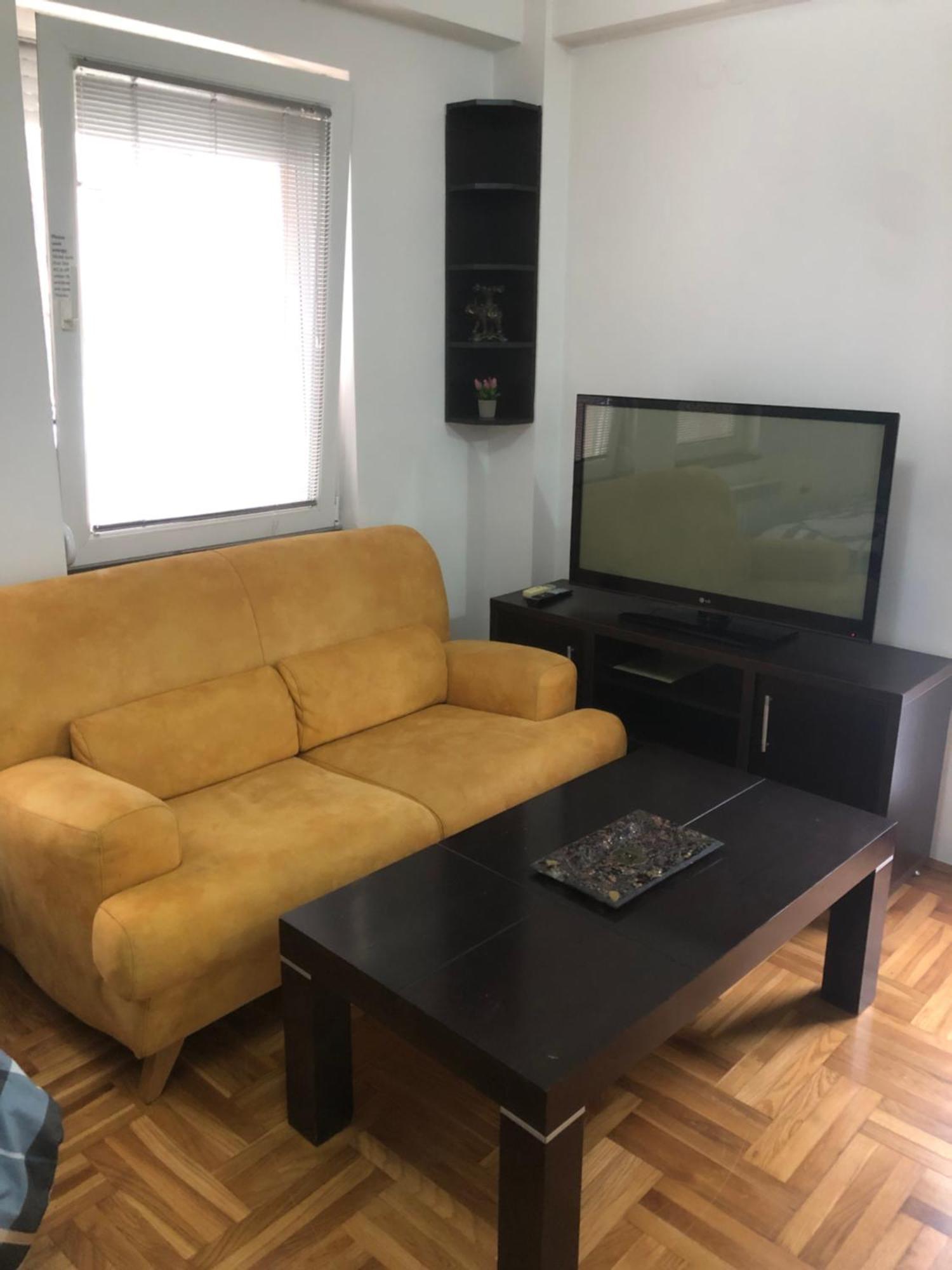 Guest House Sani Скоп'є Екстер'єр фото